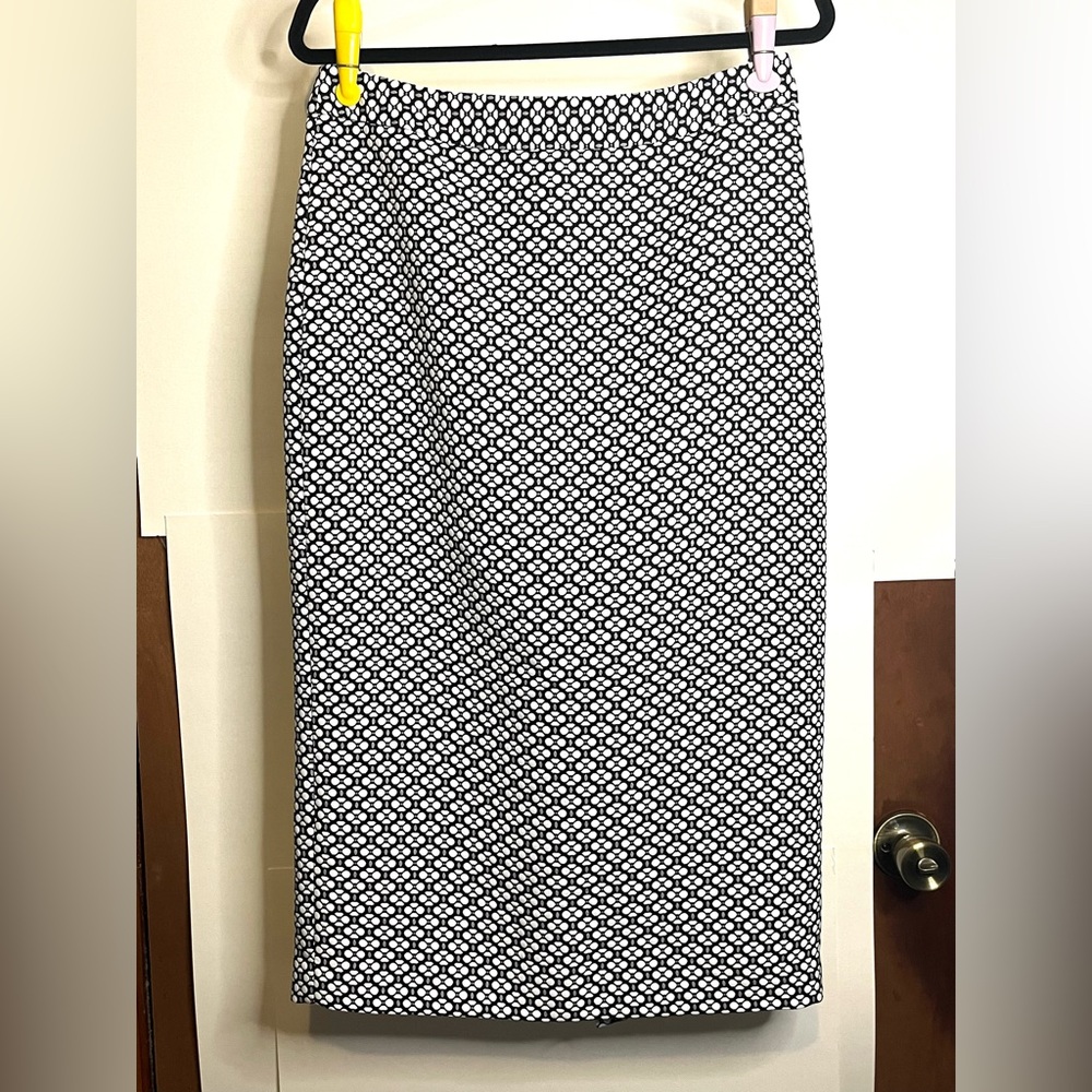 NWT Erin Fetherston Women’s Size 10 Black & White Floral Maxi Pencil Skirt